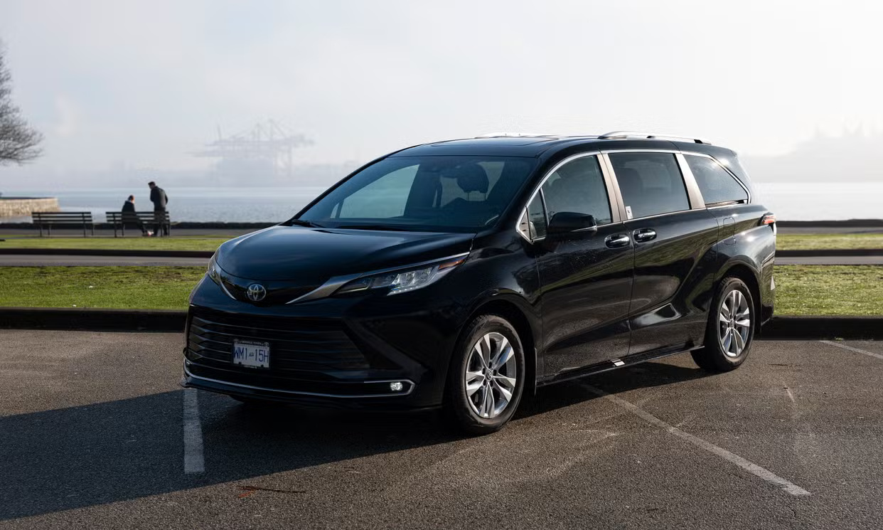 Toyota Sienna 2025