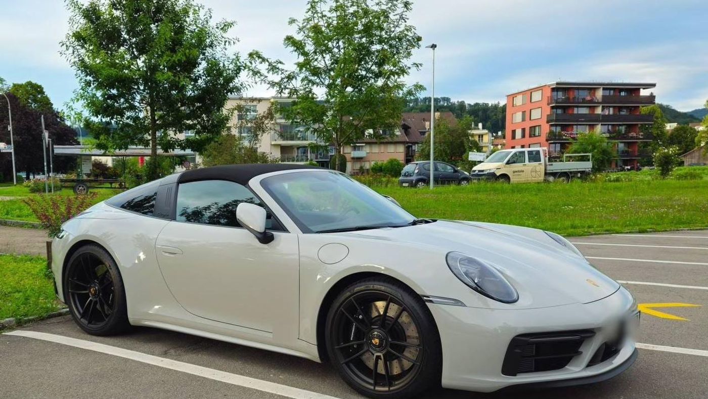 2023 Porsche 911